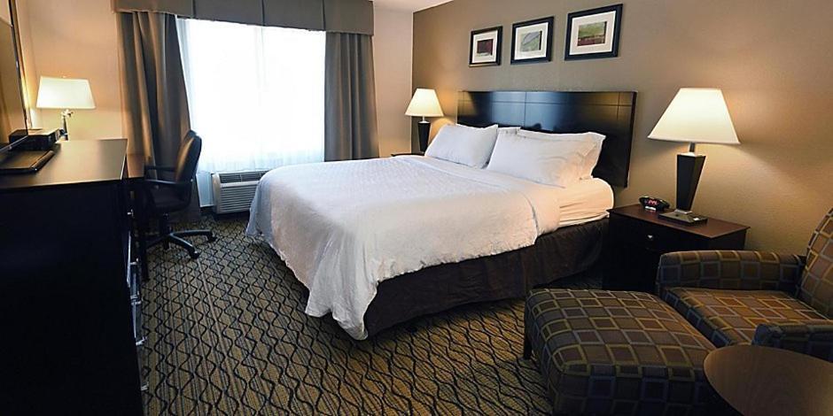 Standard King Room - Communications Accessible,1281855754:JPEG